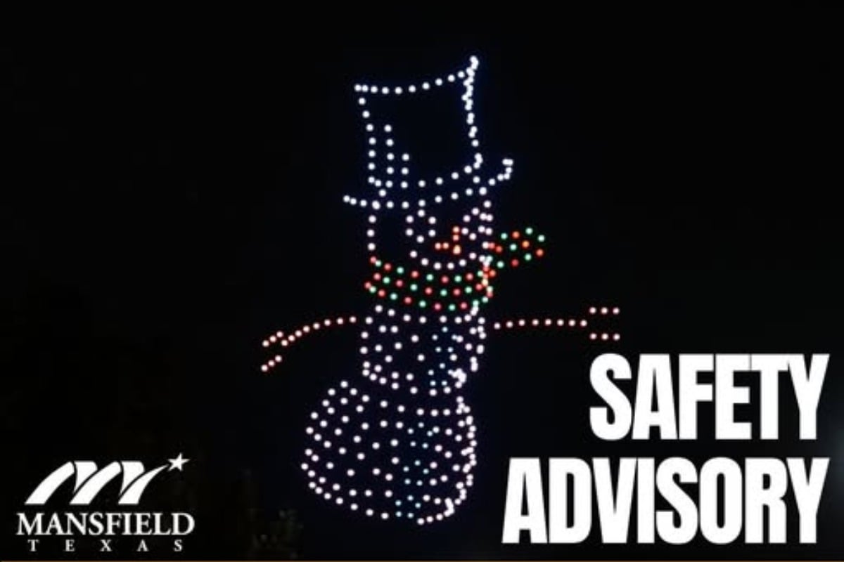 Impressionnant spectacle de drones à Mansfield : un essai tourné vers la sécurité publique et la gestion du trafic