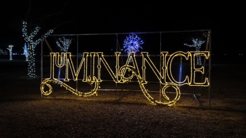 L&rsquo;Éclatante Illumination de Edmond avec des Drones en 2025