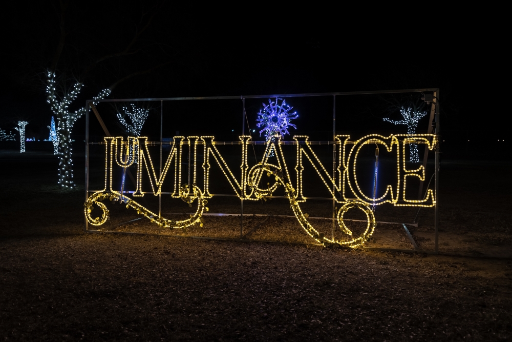 L&rsquo;Éclatante Illumination de Edmond avec des Drones en 2025