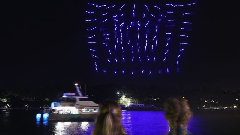 Le DroneArt Show fait ses débuts en Floride au Tampa Fairgrounds avec 500 drones