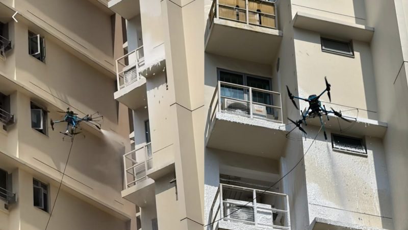 Singapour : L&rsquo;utilisation révolutionnaire des drones pour le nettoyage des HDB