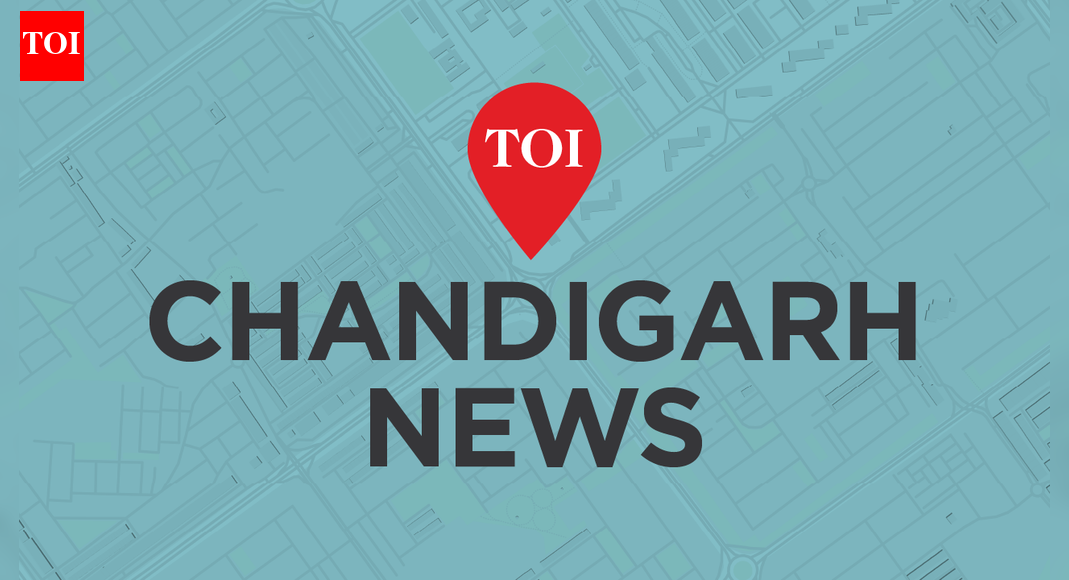 Spectacle de Drones à Anandpur Sahib pour le 350ème Anniversaire du Martyre de Guru Tegh Bahadur