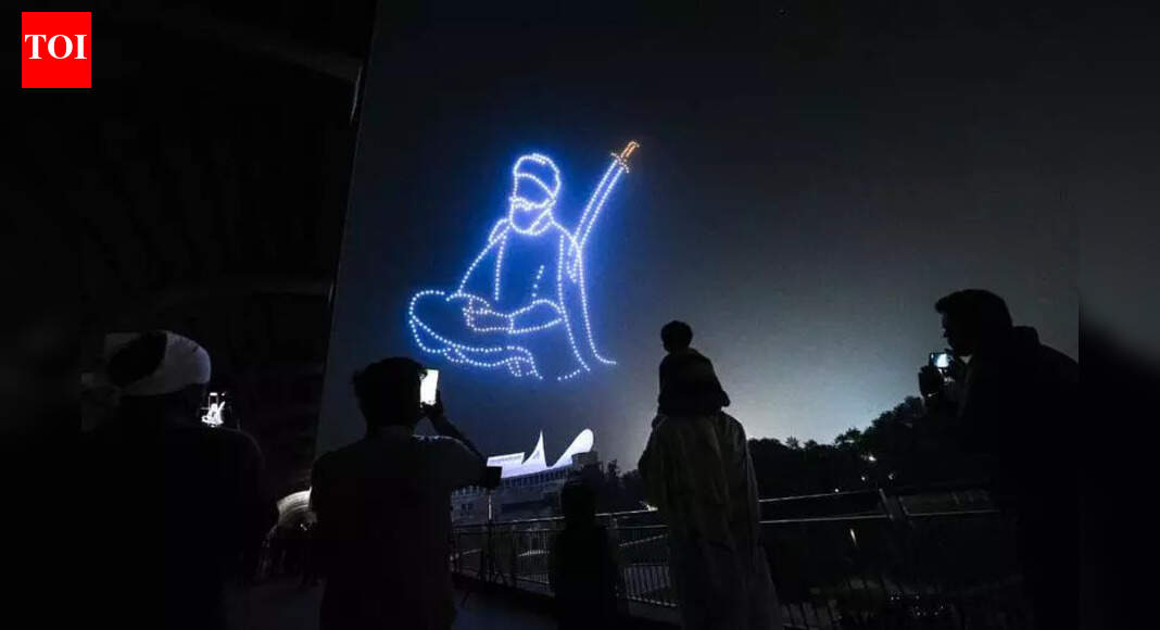 Spectacle de drones en Inde illumine l&rsquo;héritage de Guru Tegh Bahadur