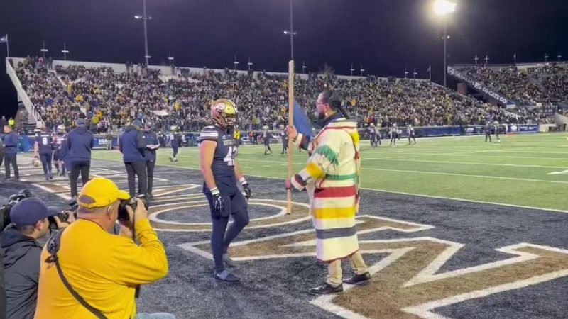 Spectacle innovant de drones lors d&rsquo;un événement sportif aux États-Unis