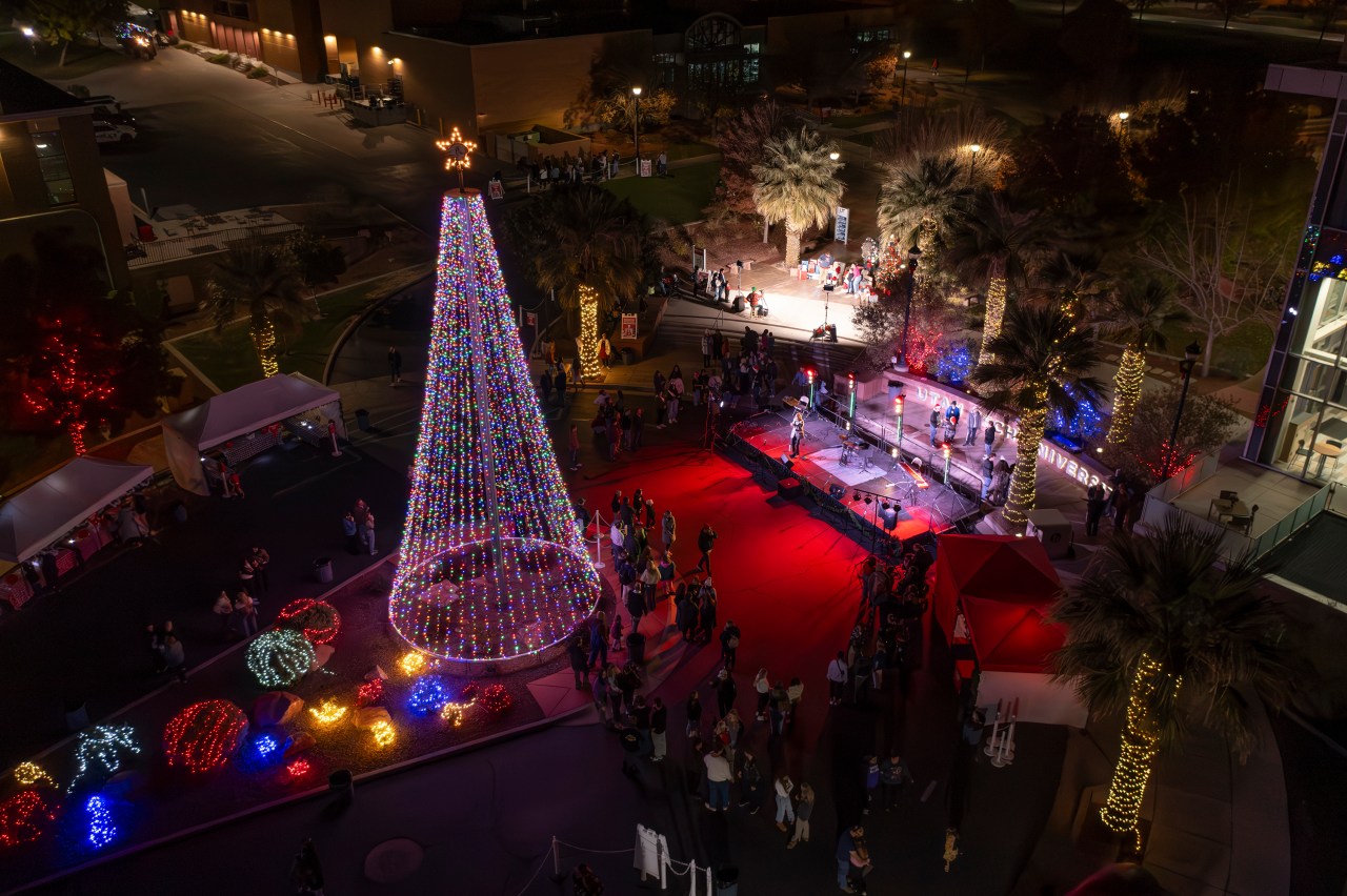 Spectacle lumineux et festif avec un show de drones à l&rsquo;UTU