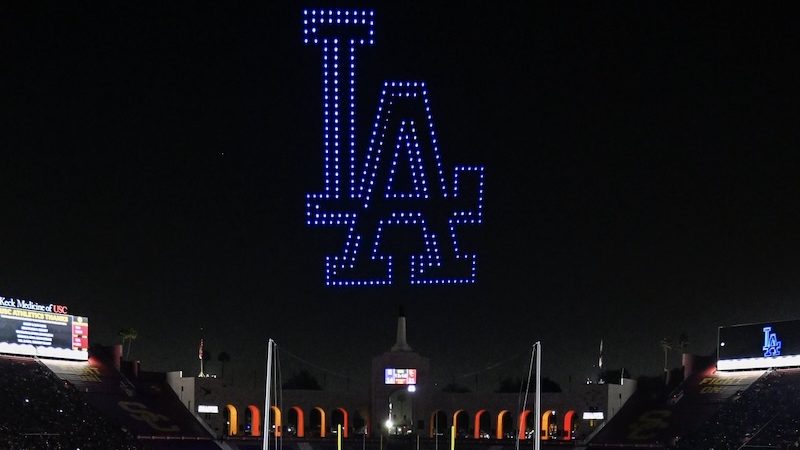 Un Spectacle Lumineux : quand les drones célèbrent les Dodgers de Los Angeles
