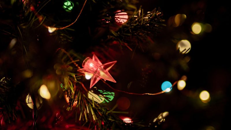 Un spectacle gratuit de drones illumine le Val d&rsquo;Oise pour Noël