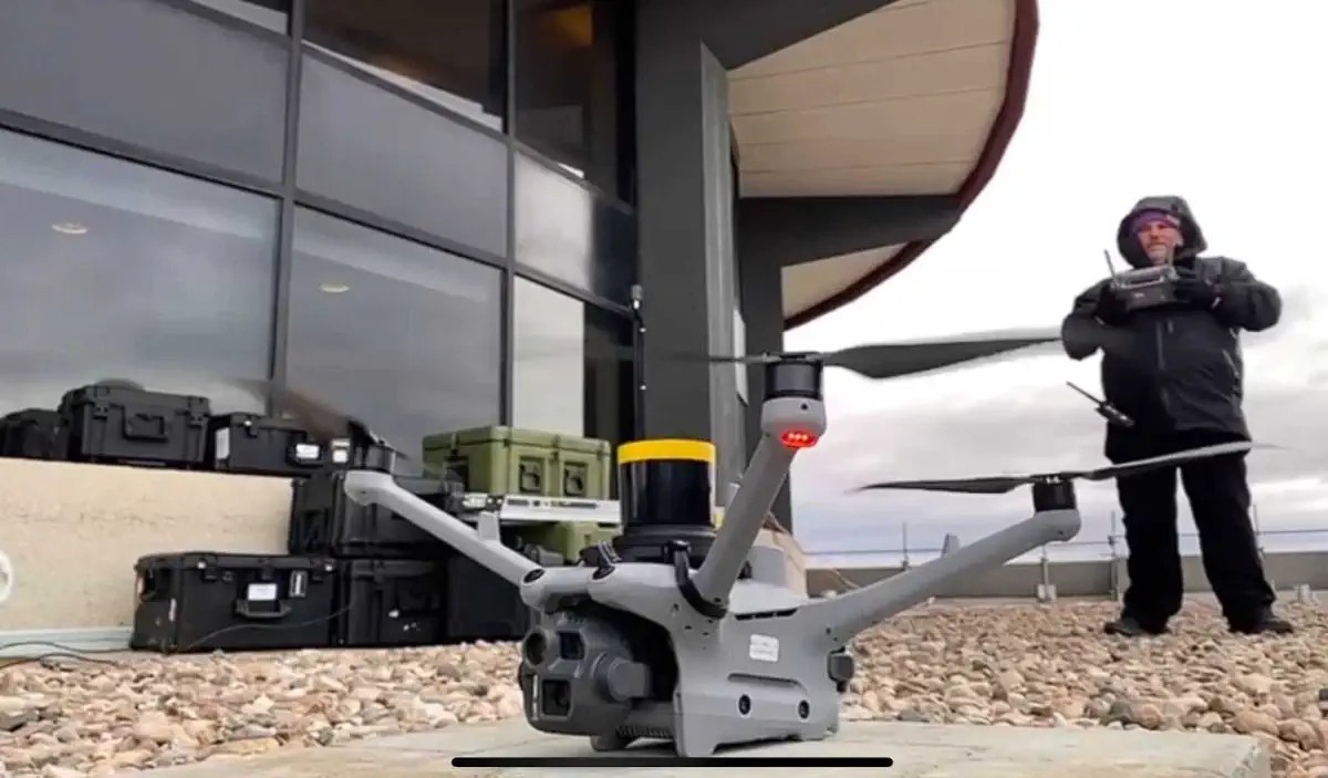 AVSS assure la conformité des drones DJI M4D et M4TD avec les régulations sur les survols de personnes