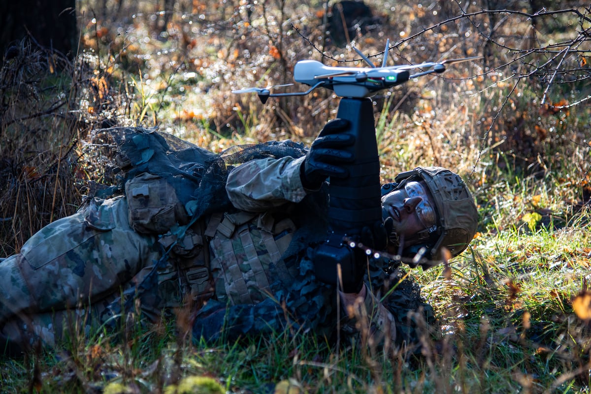 Les alliés de l&rsquo;OTAN et l&rsquo;armée testent la furtivité des nouveaux drones FPV en compétition