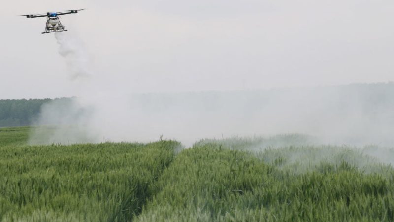 Nouvelle réglementation : L&rsquo;épandage de phytosanitaires par drone autorisé sous conditions
