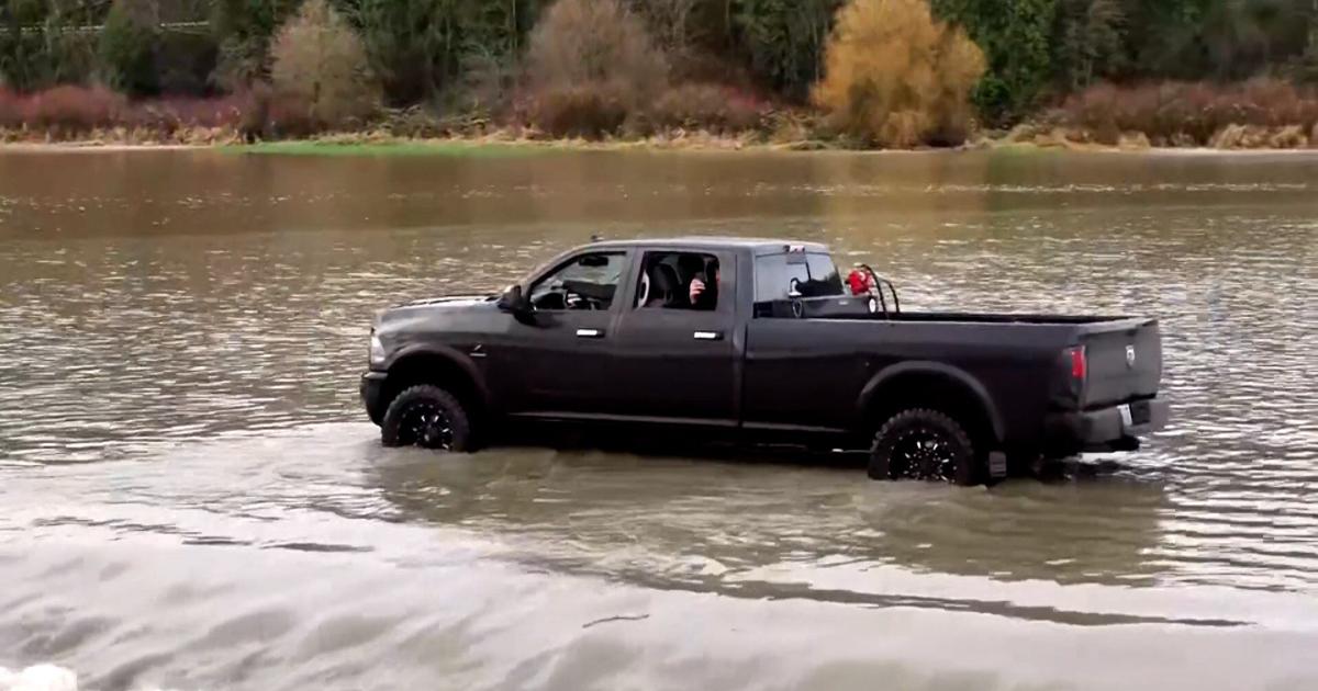 Spectaculaire survol d&rsquo;une zone inondée dans l&rsquo;État de Washington