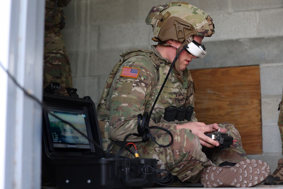 Tactiques de guerre des drones : les États-Unis cherchent à rattraper leur retard