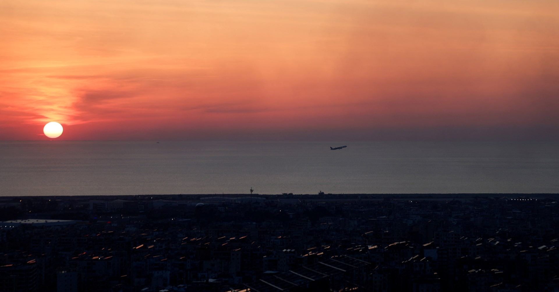 Impact des drones et des conflits sur la sécurité aérienne