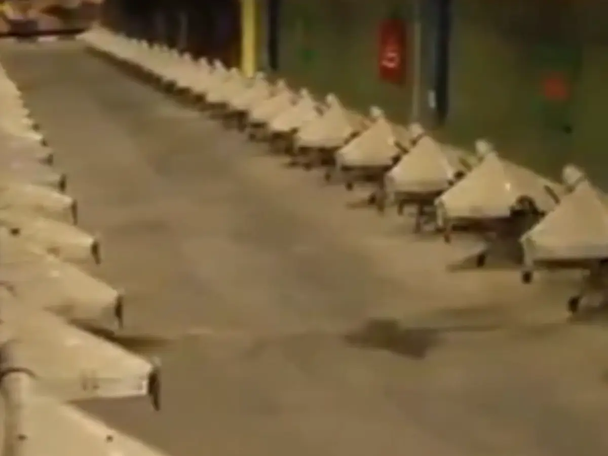 Iran dévoile une importante installation de drones et de missiles