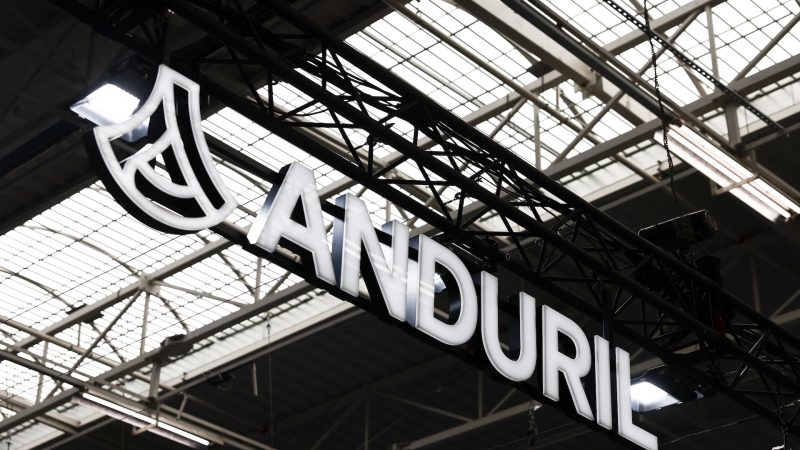 Le géant de la défense Anduril décroche un contrat de 20 milliards de dollars avec l&rsquo;armée américaine