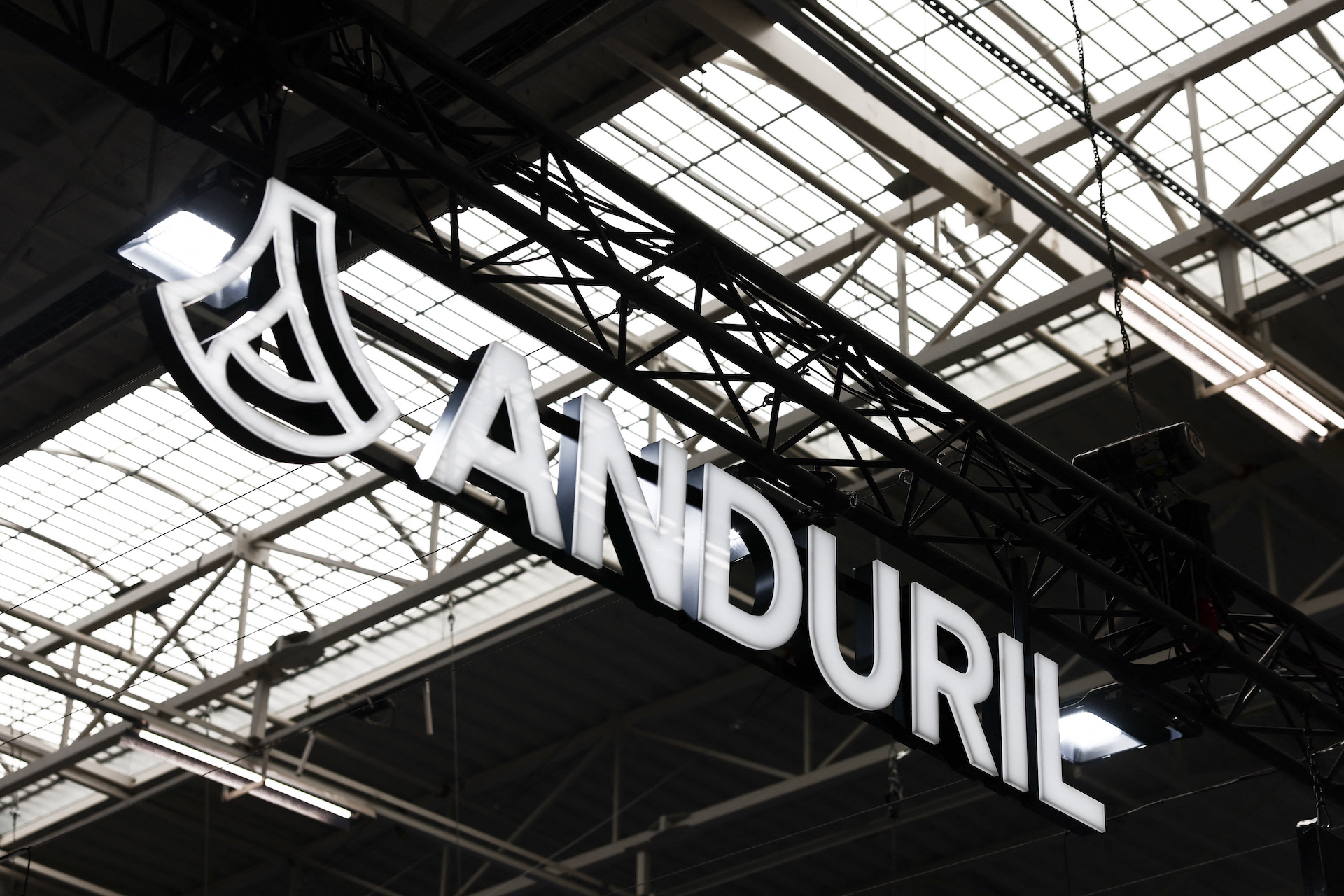 Le géant de la défense Anduril décroche un contrat de 20 milliards de dollars avec l&rsquo;armée américaine