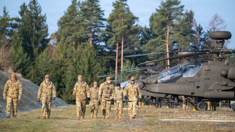 Les drones abattus par un hélicoptère Apache lors d&rsquo;un exercice en Europe