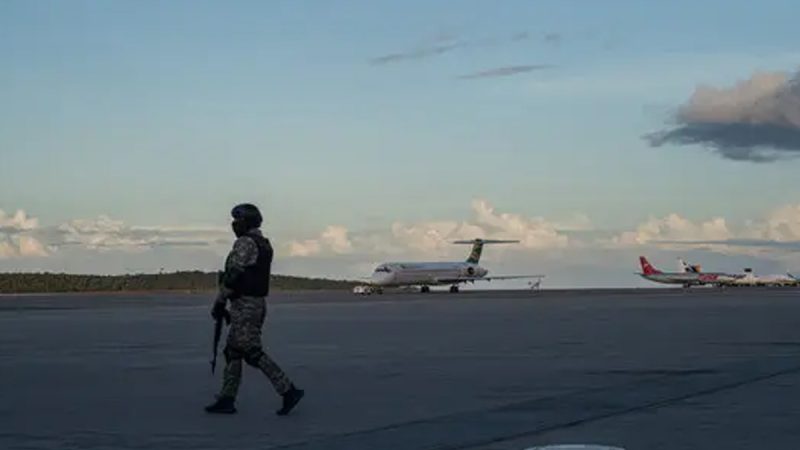 Risques Accrus dans un Espace Aérien Encombré par les Drones