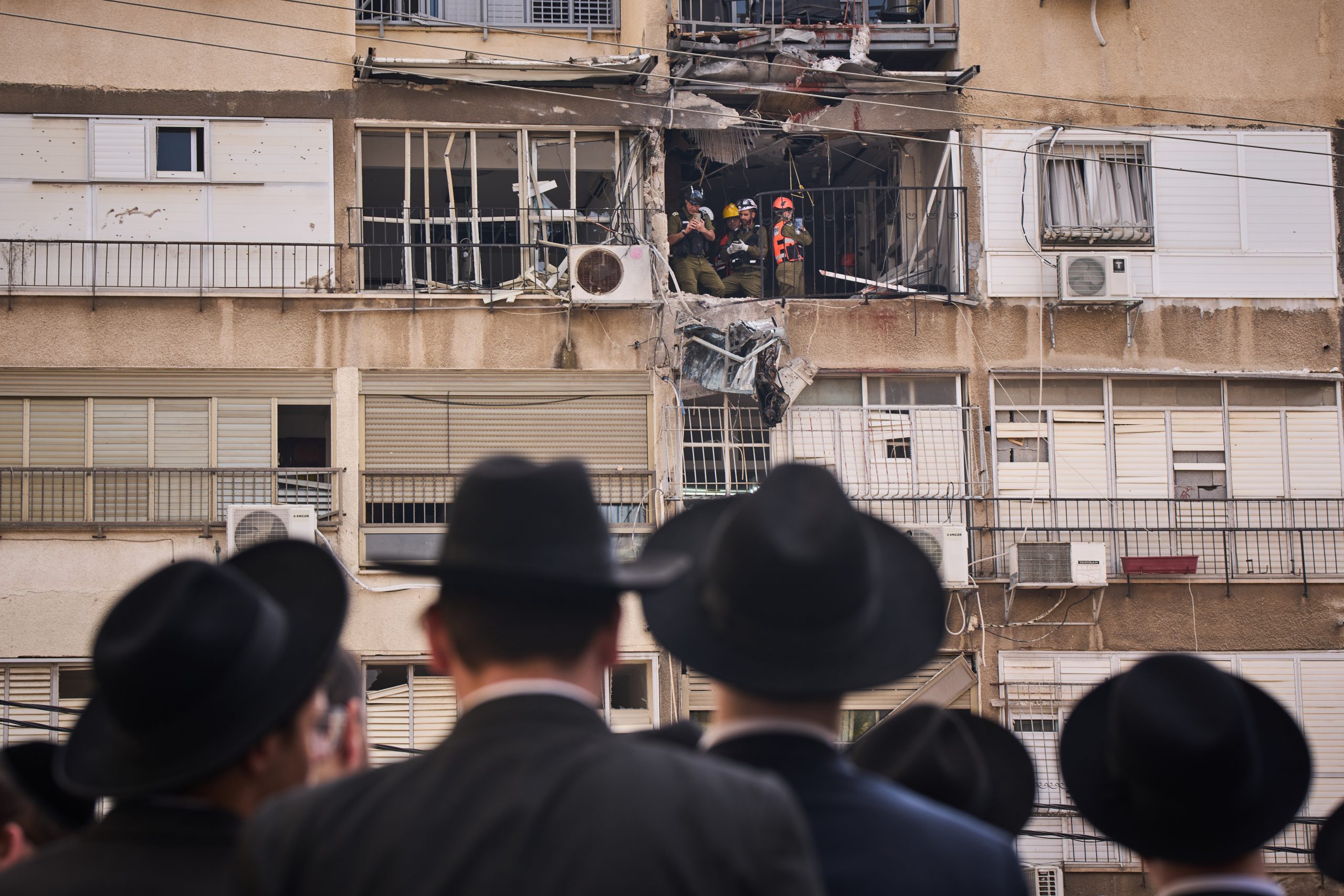 Tensions au Moyen-Orient : Les États arabes du Golfe interceptent de nouveaux missiles et drones