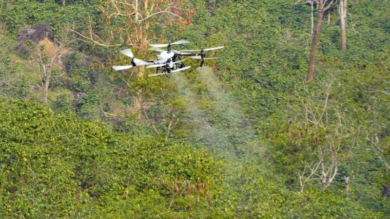 Dien Bien teste les drones pour l&rsquo;épandage d&rsquo;engrais en zones montagneuses