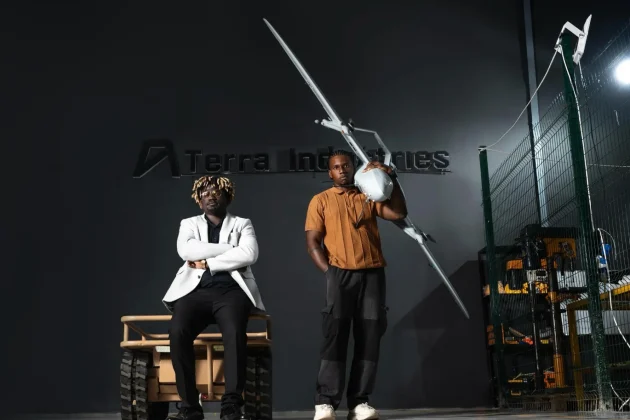 Une startup nigériane dévoile des drones de combat et détecteurs de mines pour l&rsquo;armée