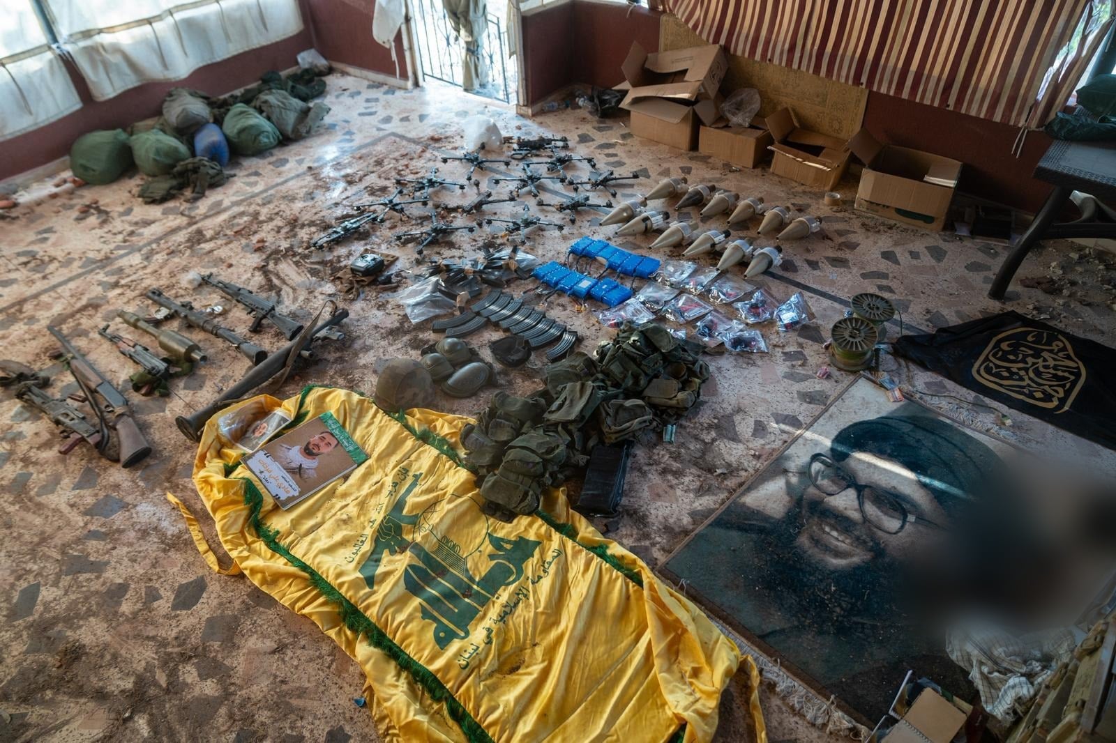 Les FDI saisissent un cache d&rsquo;armes du Hezbollah contenant des drones