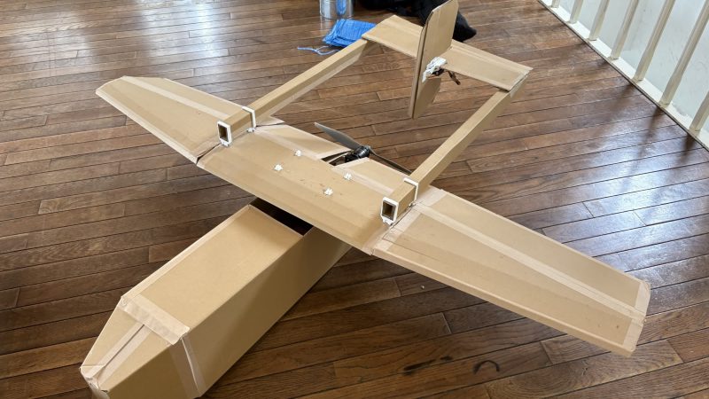 Le Japon développe des drones militaires en carton ondulé