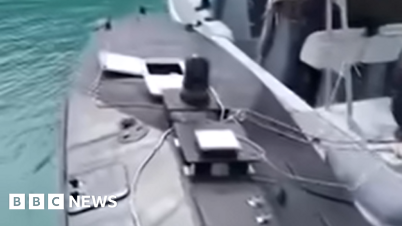Grèce : un drone naval mystérieux découvert en mer Ionienne