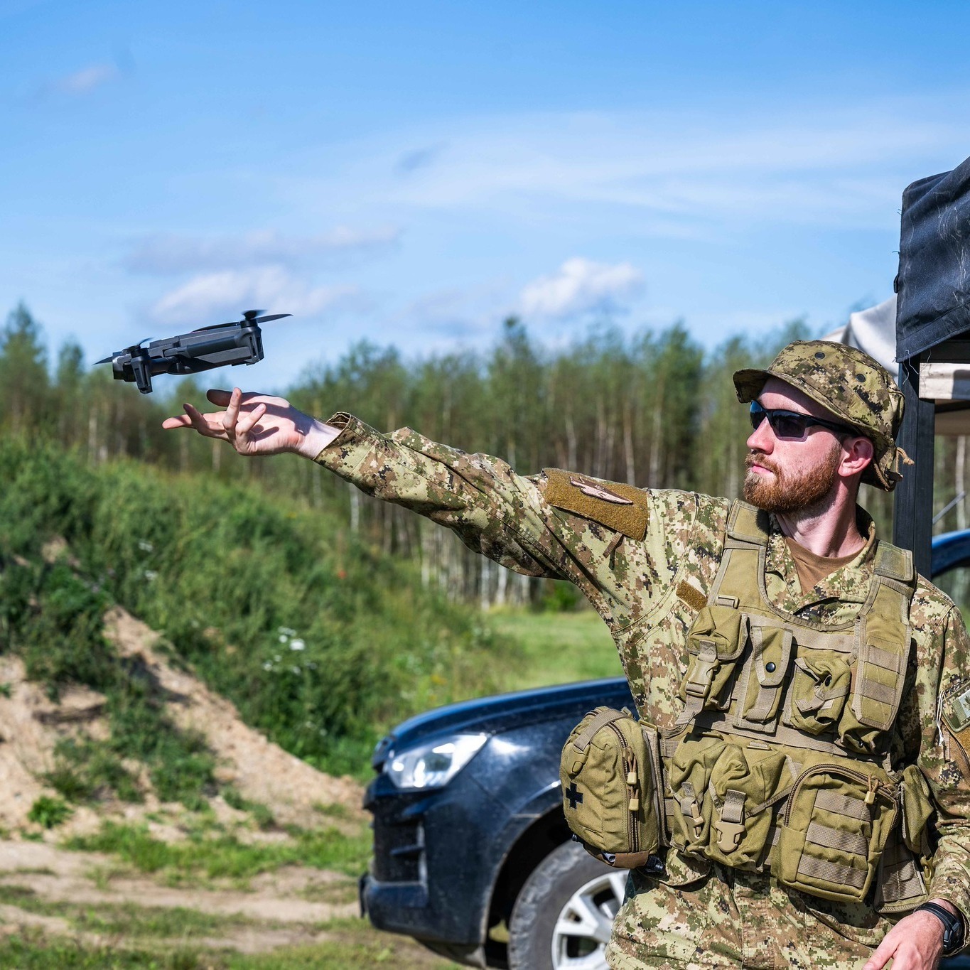 Le Canada renforce ses défenses anti-drones dans ses infrastructures militaires