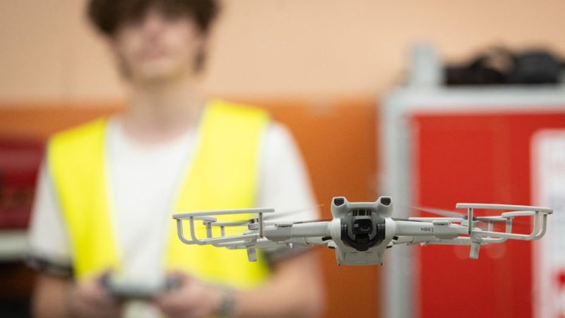 Un premier bac pro drones en France au Lycée Louise Weiss