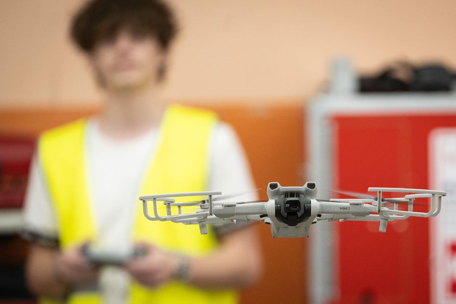 Un premier bac pro drones en France au Lycée Louise Weiss