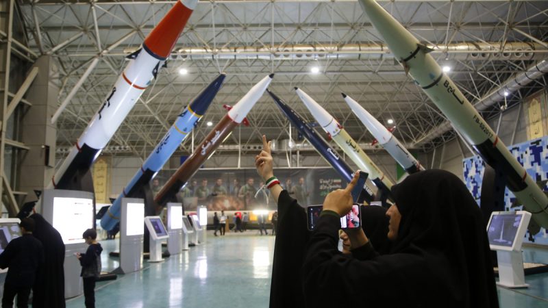 L&rsquo;Iran affirme disposer de stocks de missiles et drones suffisants pour des années de conflit