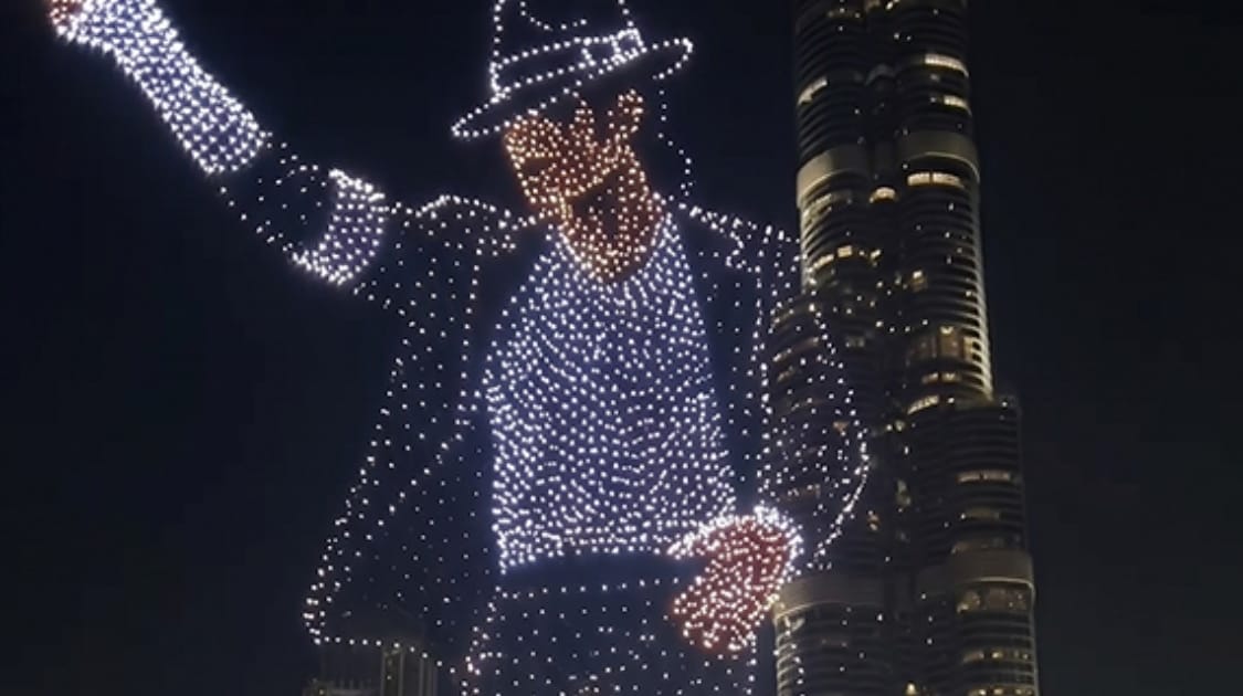 Le spectacle de drones Michael Jackson à Burj Khalifa : la vidéo virale qui a trompé les médias