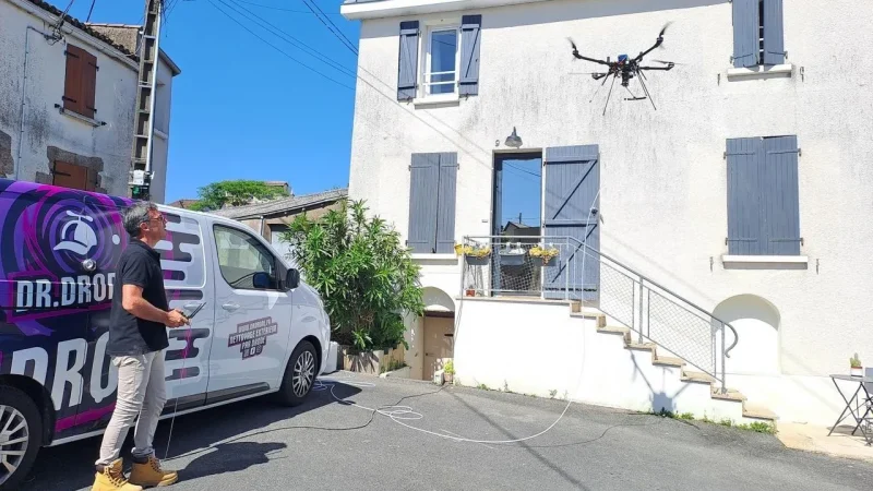 Un Choletais innove en nettoyage de façades avec des drones