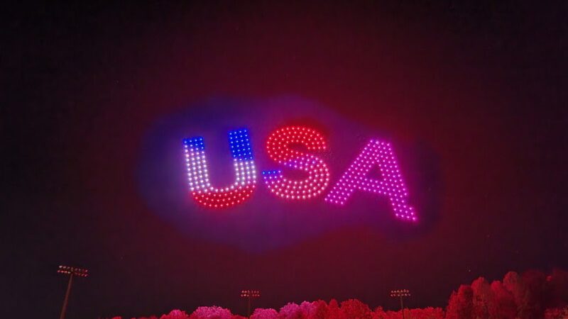 Franklin célèbre le 250e anniversaire des États-Unis avec son premier spectacle de drones