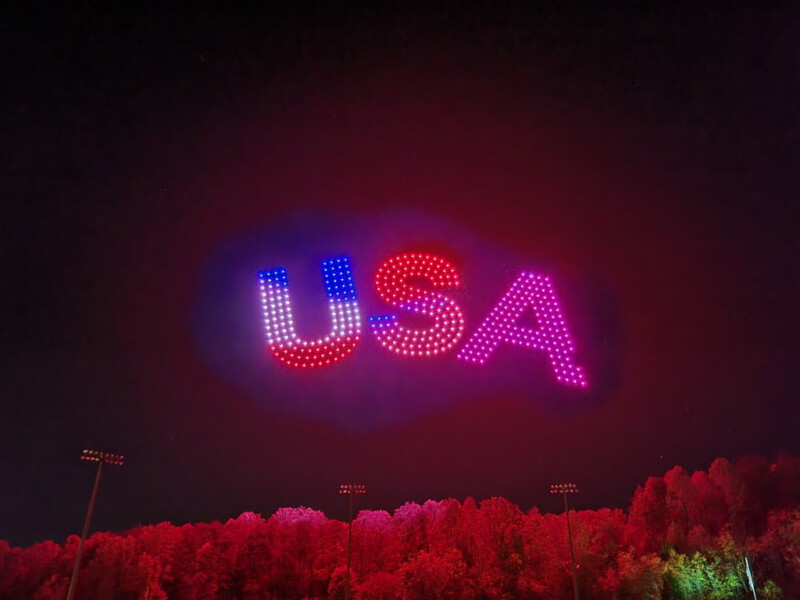 Franklin célèbre le 250e anniversaire des États-Unis avec son premier spectacle de drones