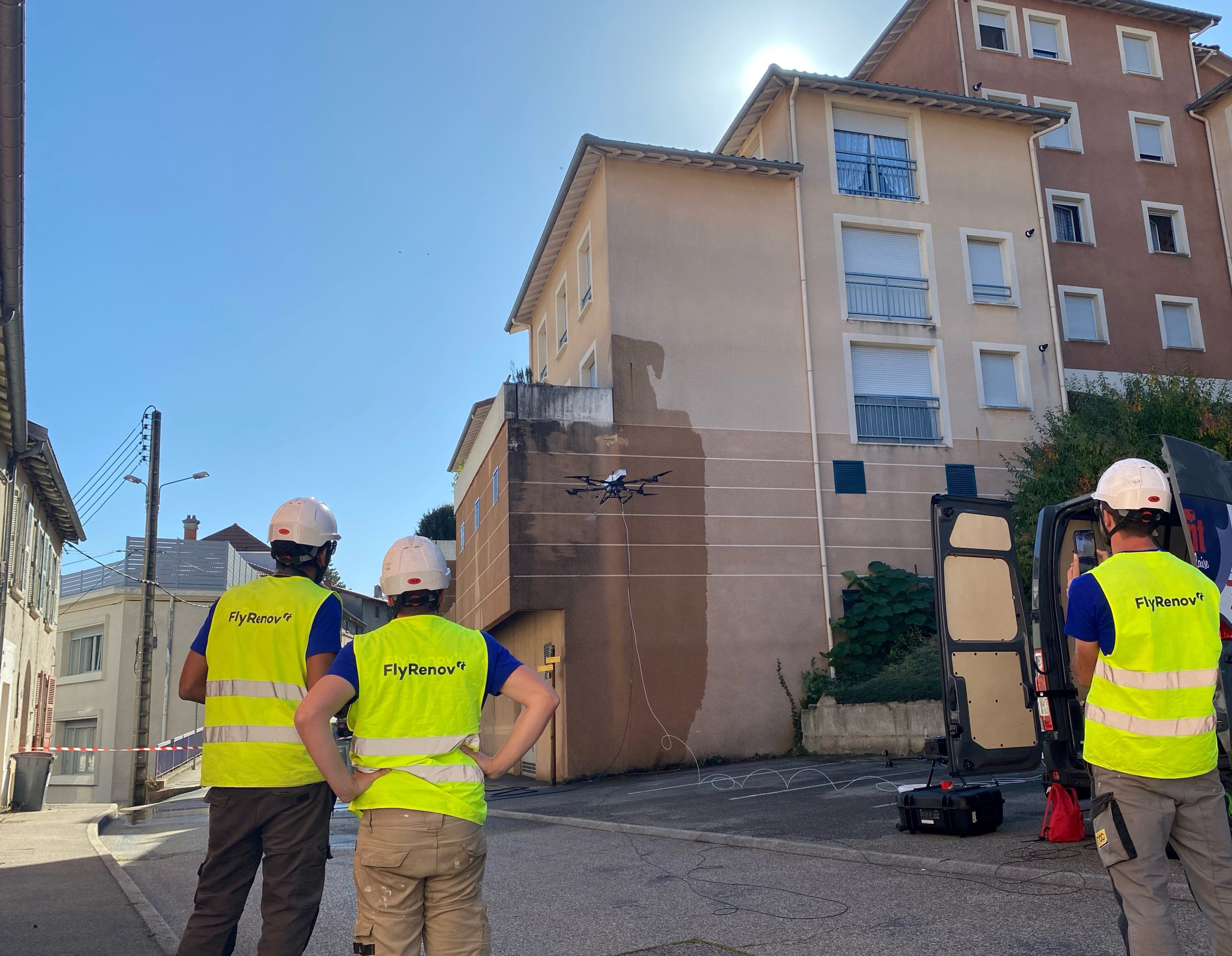 Reims : un drone pour nettoyer les façades d&rsquo;immeubles