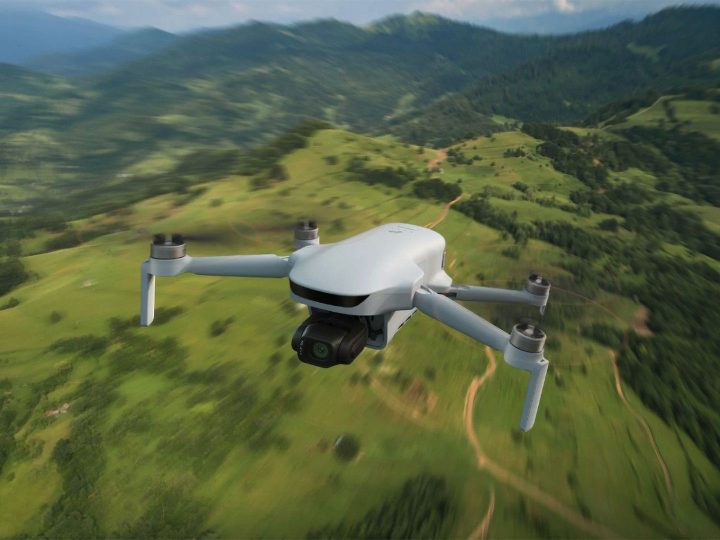 Insta360 lance la Luna Ultra pour concurrencer l&rsquo;Osmo Pocket 4P de DJI