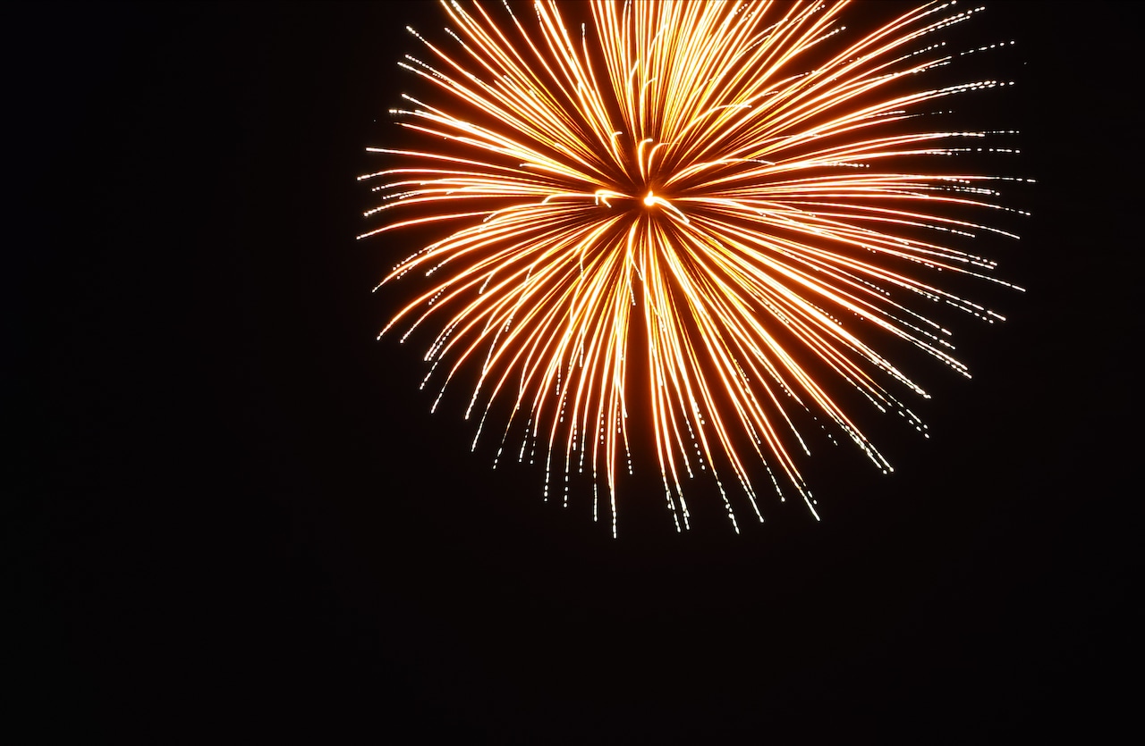Une banlieue de Portland abandonne les drones pour les feux d&rsquo;artifice traditionnels