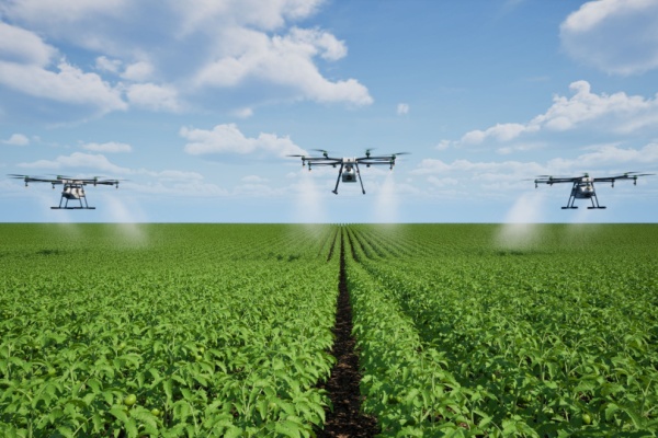 Pulvérisation par drone : le cadre réglementaire des produits phytosanitaires se précise