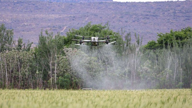 Château-Gontier : les drones révolutionnent la formation en agriculture de précision