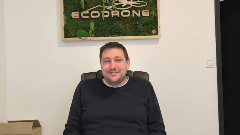Sedan : un drone nettoie innovamment le toit de l&rsquo;église Saint-Charles