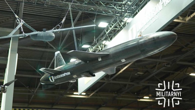 L&rsquo;Ukraine présente l&rsquo;UAV-290, un drone kamikaze à turboréacteur de nouvelle génération