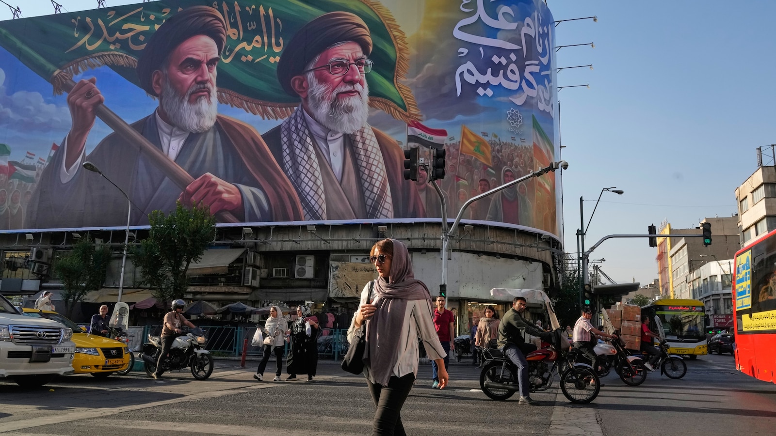Tensions au détroit d&rsquo;Ormuz : les États-Unis abattent des drones iraniens tandis que le Pakistan négocie