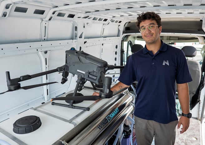 National Entretien révolutionne le nettoyage de vitres avec la technologie drone