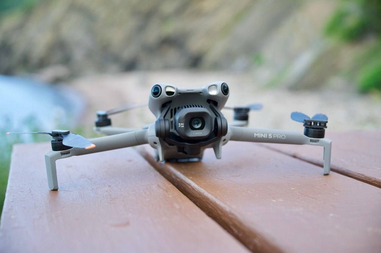 DJI Mini 5 Pro : une baisse historique à 683 dollars sur Amazon