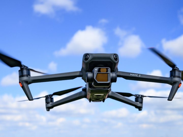 La FCC envisage d&rsquo;interdire la vente de produits DJI sous d&rsquo;autres marques aux États-Unis